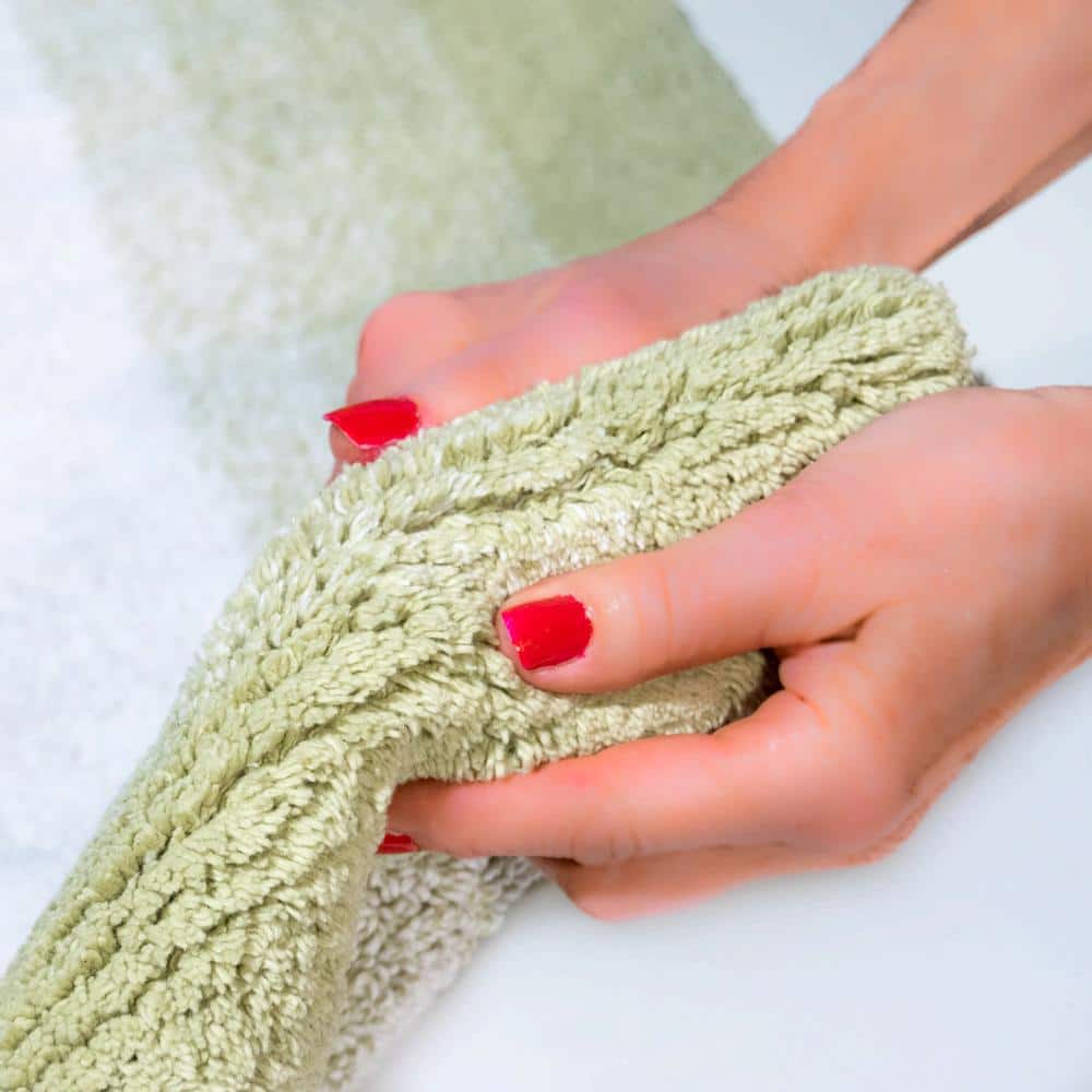 Whitney Ombre Reversible Green Cotton Bath Rug Set