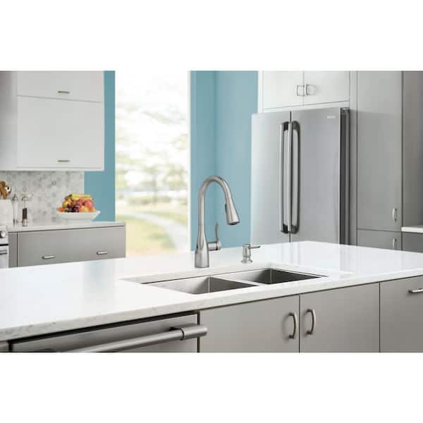 Arlo Spot Resist Stainless 15.33 in. H Touchless Pull Down Sprayer Kitchen Faucet with 360° Spout Swivel and Power Clean