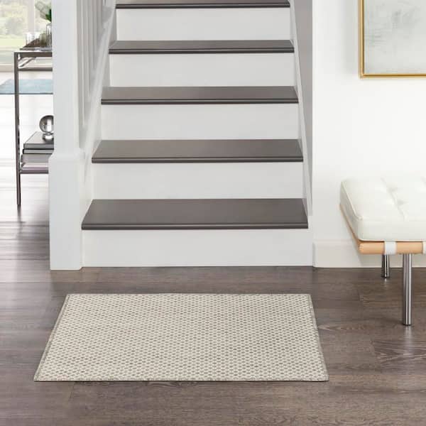 Courtyard Ivory Silver 2 ft. x 3 ft. Geometric Contemporary Indoor/Outdoor Patio Kitchen Area Rug