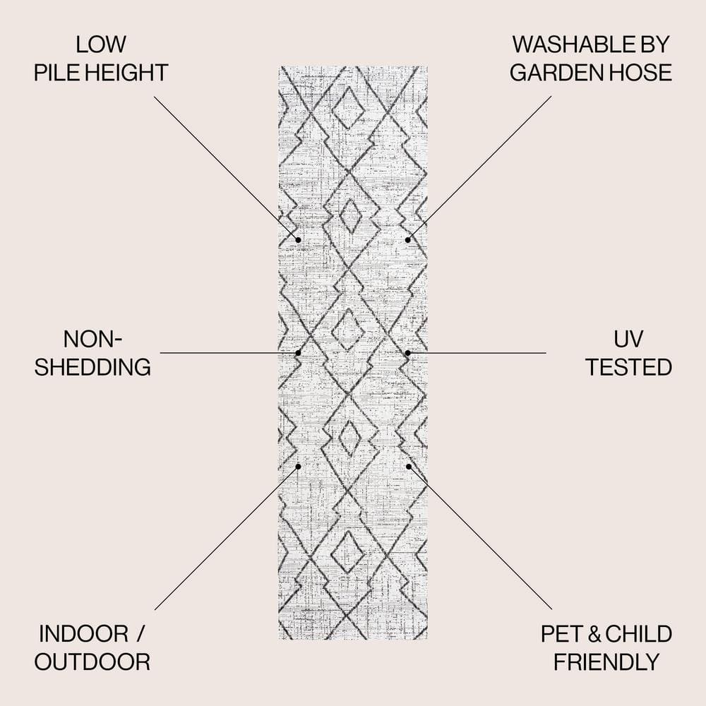 Ivory/Black Synthetic Diamond Trellis Handmade Area Rug