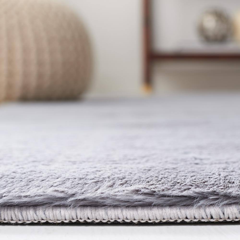 Light Grey Faux Rabbit Fur 6' x 9' Washable Area Rug