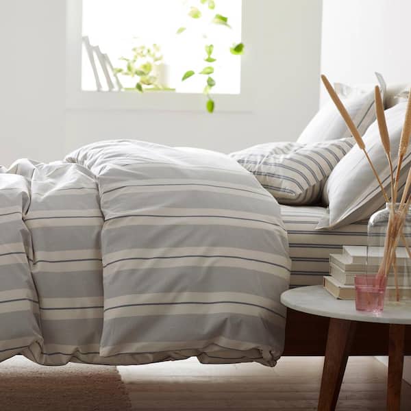 Wide Stripe Yarn Dyed Navy 200-Thread Count Cotton Percale Twin XL Fitted Sheet