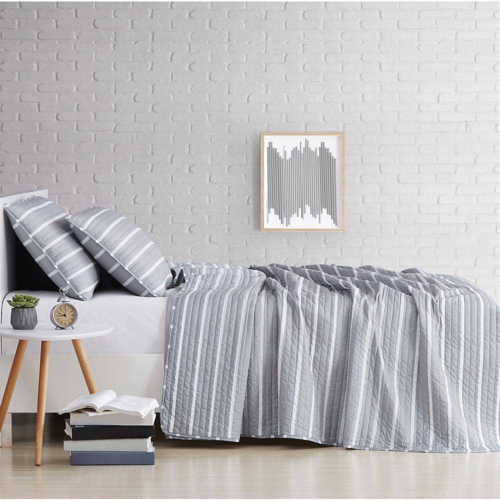 Gray Twin XL Microfiber Quilt and Sham Set