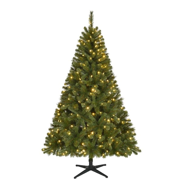 Home Accents Holiday 6.5 ft. PreLit LED Wesley Spruce Artificial