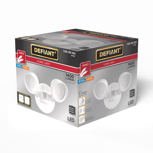 Defiant 15-Watt 1400 Lumen White Dusk to Dawn or Switch Activated