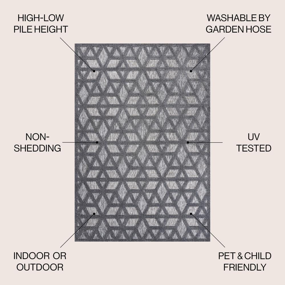 Dark Gray Geometric Rectangular Indoor/Outdoor Rug