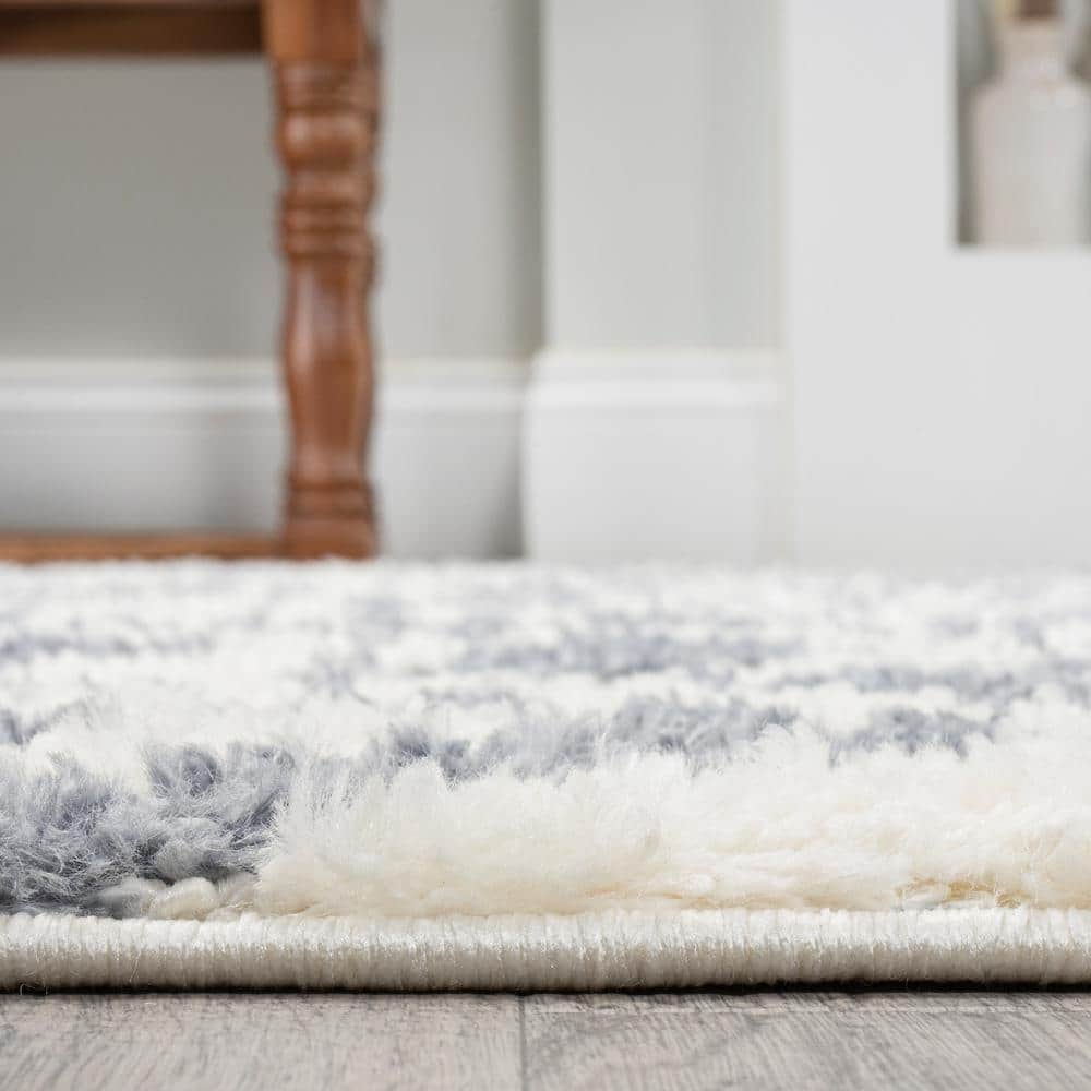 Astrid Cream and Gray 8' x 10' Trellis Area Rug