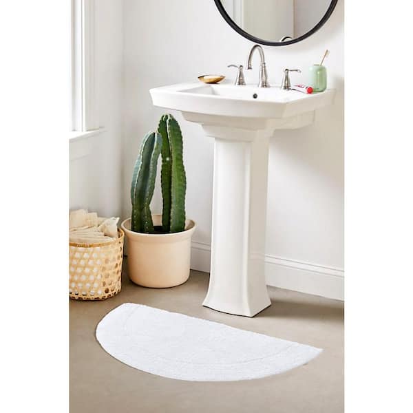 Waterford Collection 100% Cotton Tufted Bath Rug, 17 x 30 Slice Rug, White