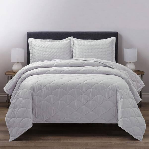 Quilted Pillow Sham - Scallop