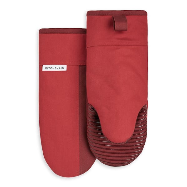 Le Creuset Red Cotton Oven Mitt