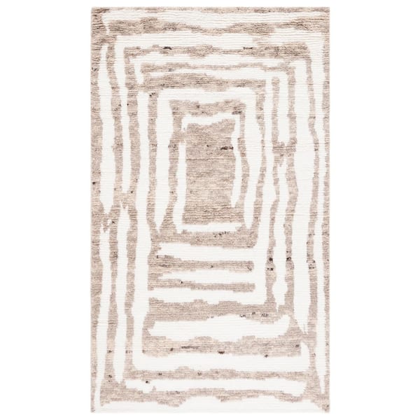 Casablanca 5 ft. x 8 ft. Ivory/Light Brown Geometric Area Rug