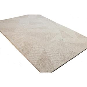 Valencia Beige 5 ft. x 8 ft. (5 ft. x 7 ft. 6 in.) Geometric Transitional Area Rug
