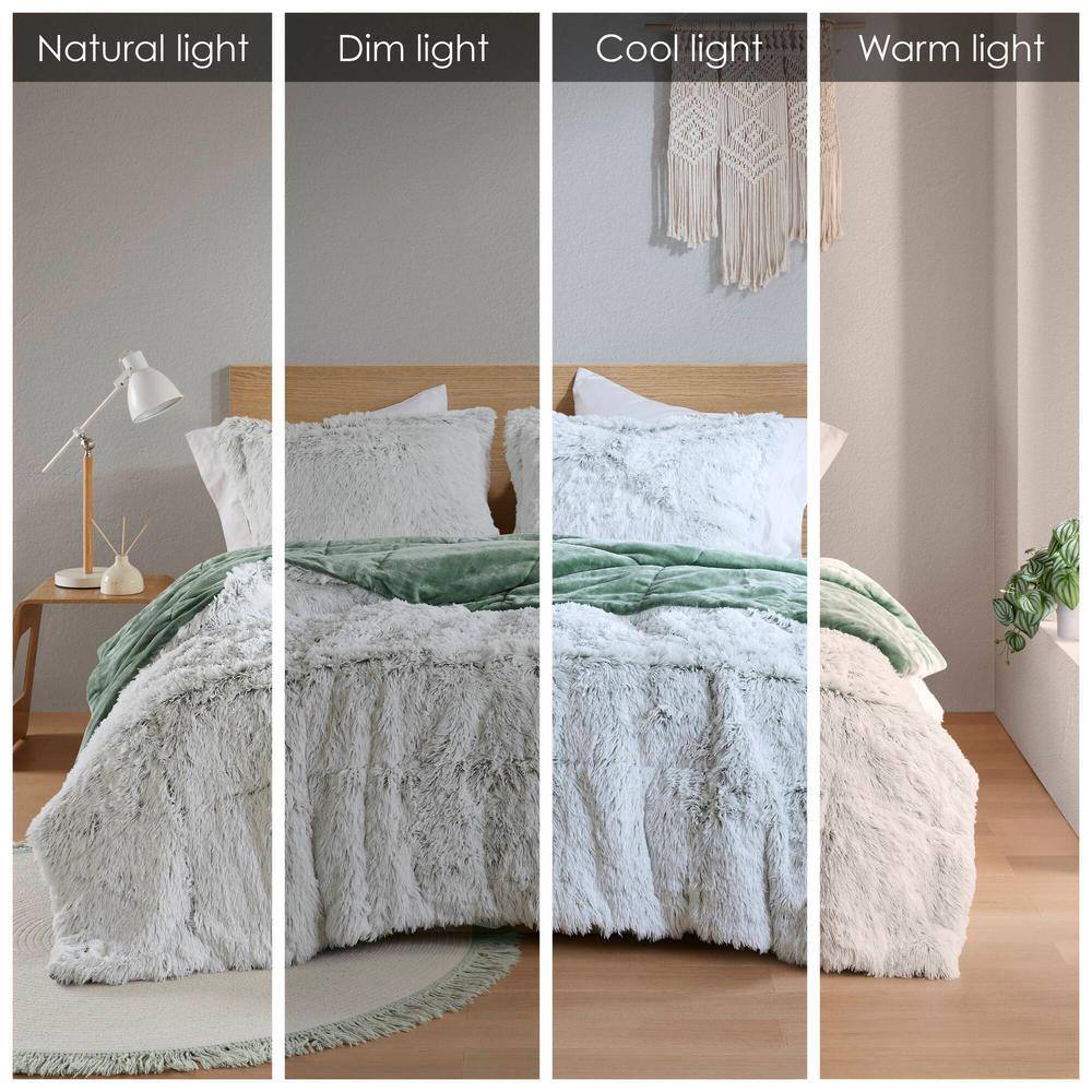 Full Green and White Faux Fur Comforter Set