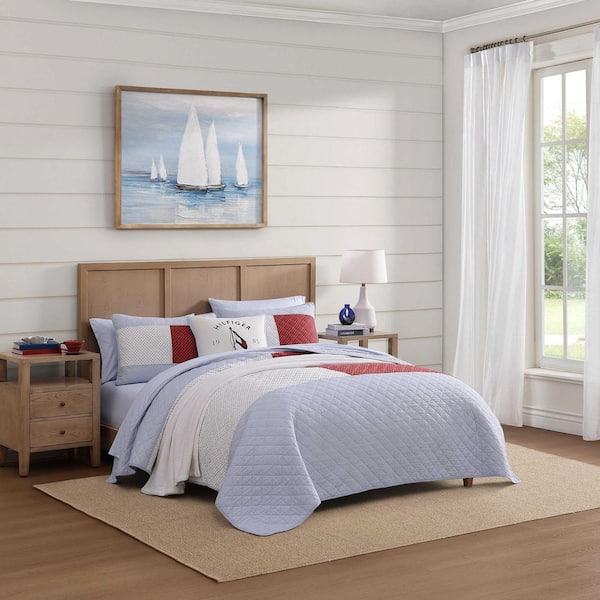 Nautical Anchor Flag Reversible Striped 2-Piece White/Red/Navy Cotton Twin Quilt Set