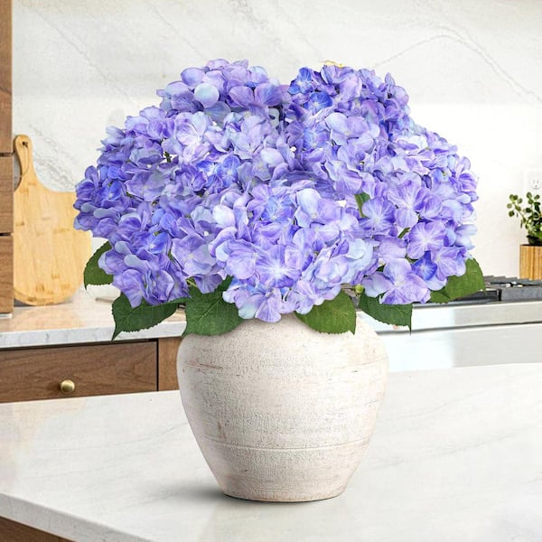 LIVING LUXURY 20 in. Deluxe Natural-Look Periwinkle Artificial