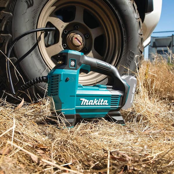 Makita 18V LXT Lithium-Ion Cordless Electric High-Pressure Portable  Inflator (Tool Only) DMP181ZX - The Home Depot