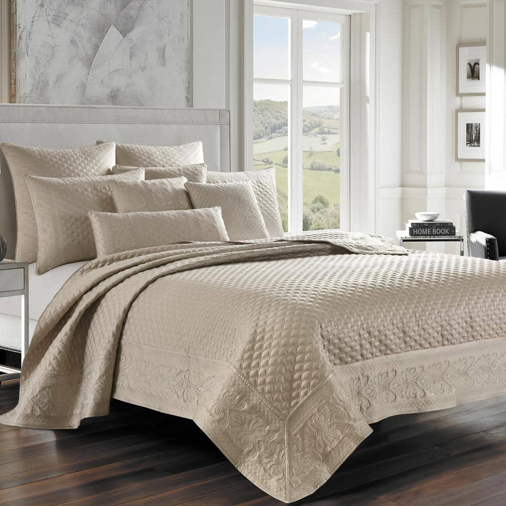 Lincoln Pearl Polyester Full/Queen Coverlet
