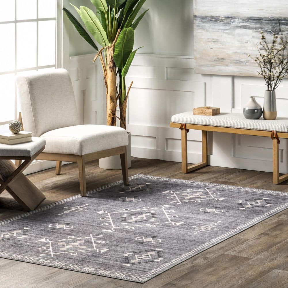 Gray Southwestern Machine Washable Stain-Resistant Area Rug