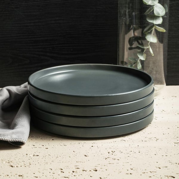 Basics 18-Piece Kitchen Dinnerware Set - Square Plates,  Bowls, Service for 6 - Gray Soft Lines: Dinnerware Sets