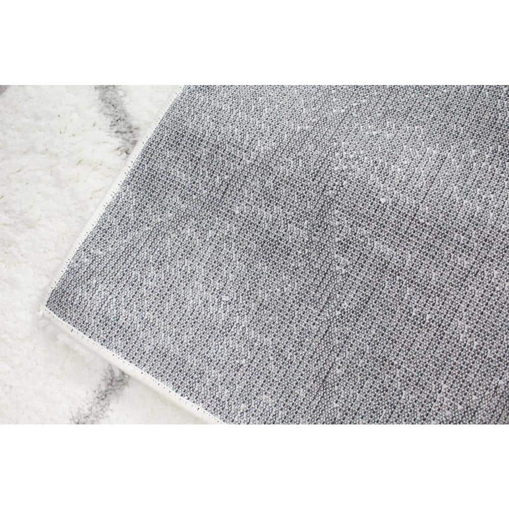 Gray and White Geometric Shag Area Rug 7'6" x 9'6"