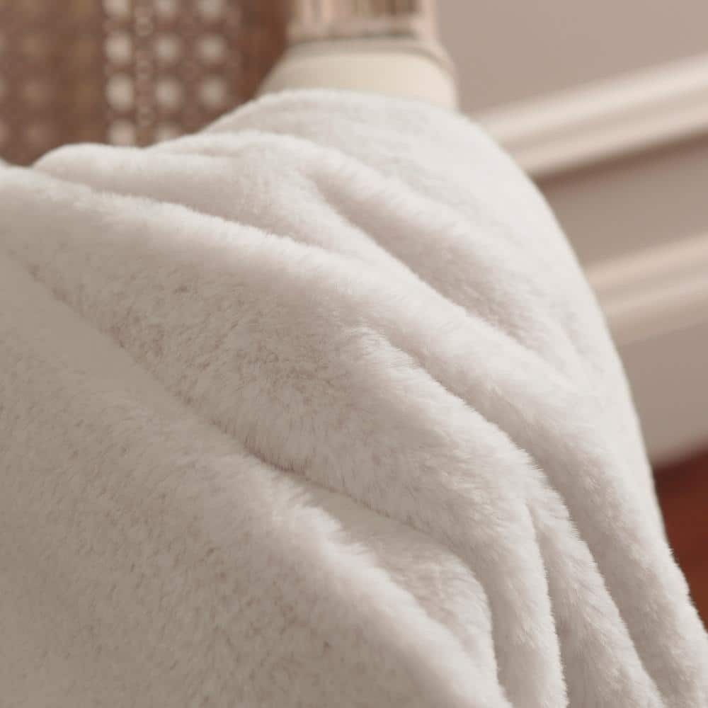 Luxe Taupe Faux Fur 58" x 60" Electric Throw Blanket