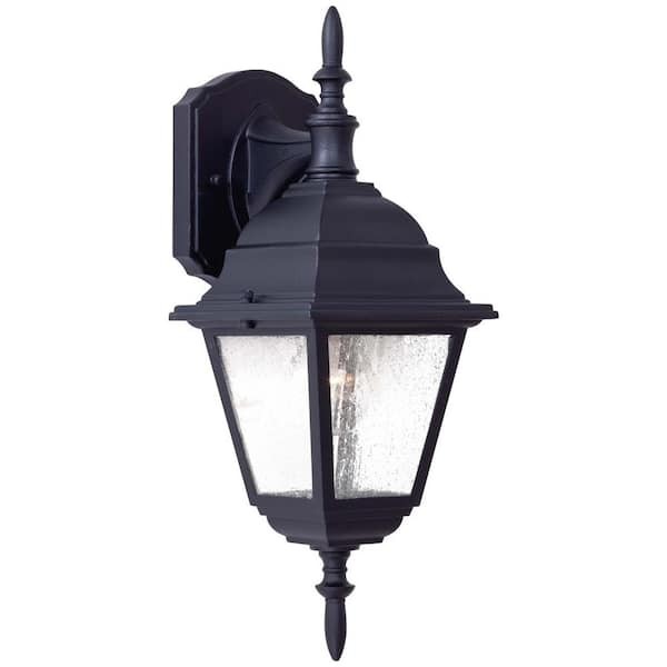 the great outdoors by Minka Lavery Bay Hill Wall-Mount 1-Light Black Outdoor Wall Lantern Sconce