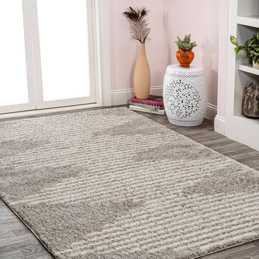 Gray and Ivory Diamond Stripe Geometric Shag Area Rug 4' x 6'