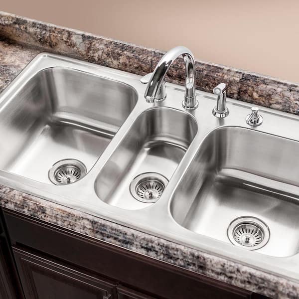 https://images.thdstatic.com/productImages/8f8f2945-1f5a-402c-a072-107dbfe3972e/svn/stainless-houzer-drop-in-kitchen-sinks-pgt-4322-1-e1_600.jpg