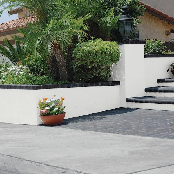 BEHR PREMIUM - 1 gal. White Flat Interior/Exterior Dry Plus Basement & Masonry Waterproofer