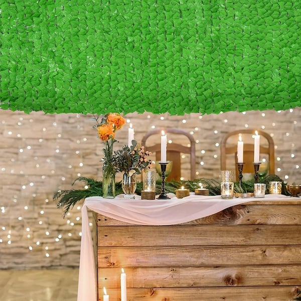 Costway 39.4 in. Green Artificial Ivy Privacy Fence Screen Faux Hedge Fence and Vine Decor
