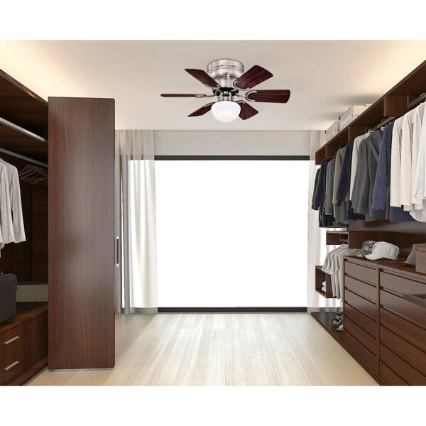 closet ceiling fan with light