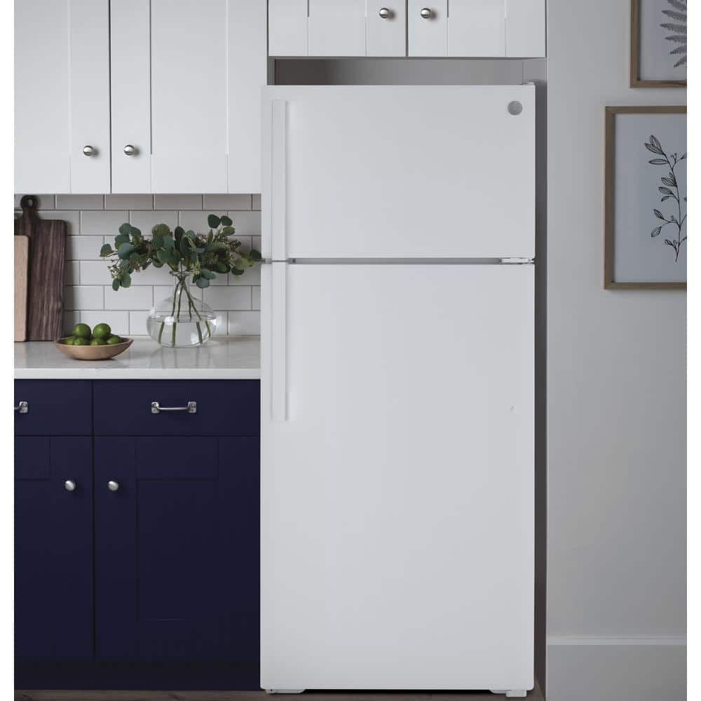 White 21.9 Cu. Ft. Energy Star Top Freezer Refrigerator