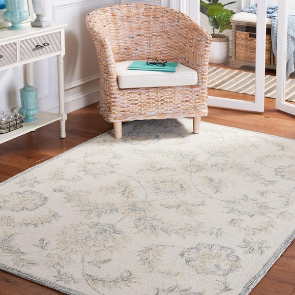 Martha Stewart Ivory/Sage 4 ft. x 6 ft. Ornate Floral Area Rug
