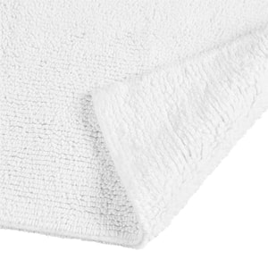 Plume White 24 in. x 72 in. Feather Touch Reversible Bath Rug