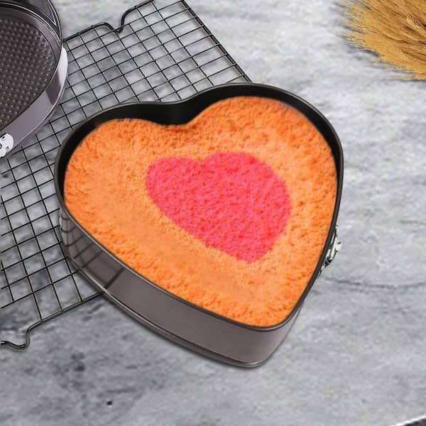 Heart Shape 1-Cup Carbon Steel Cake Pan Springform Nonstick Bakeware with Removable Base and Snap Closure