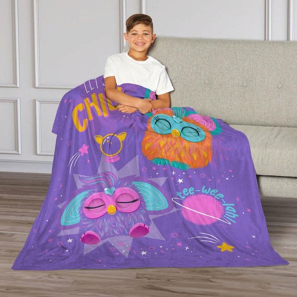 THE NORTHWEST GROUP Hasbro Furby Let's Chill Silk Touch Throw