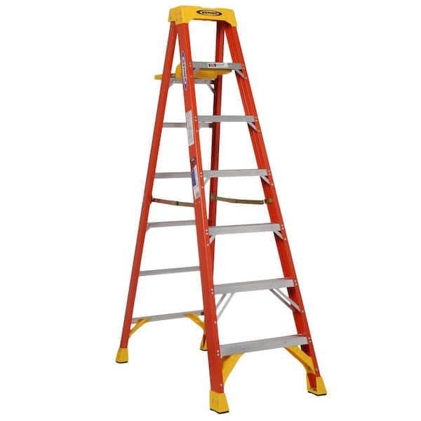 Werner 7 ft. Fiberglass Step Ladder with Shelf 300 lb. Load Capacity Type IA Duty Rating