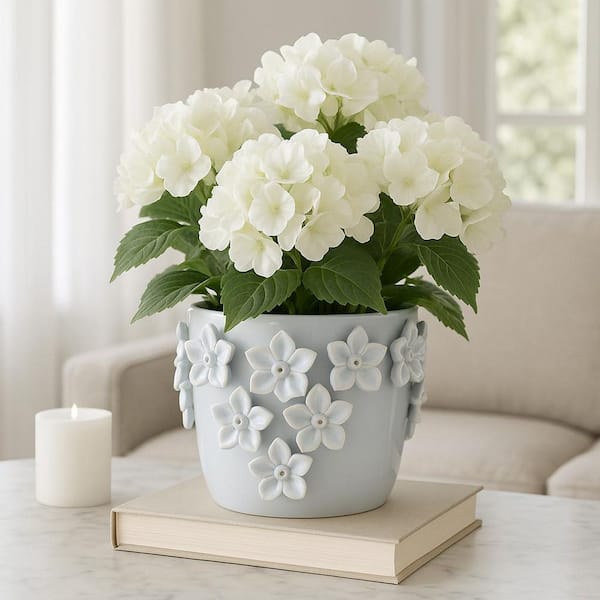 Liv & Skye White Ceramic Floral Applique Raised 3D Decorative