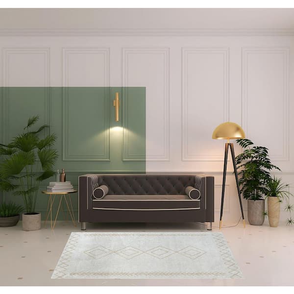 Cream 5 ft. x 7 ft. Diamond Area Rug