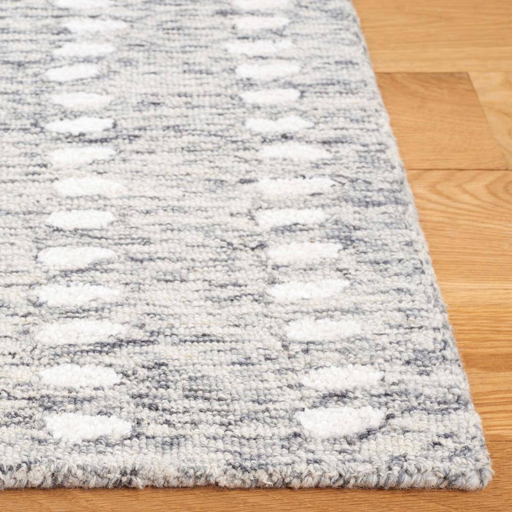Gray and Ivory Wool Chenille Abstract 3' x 5' Area Rug