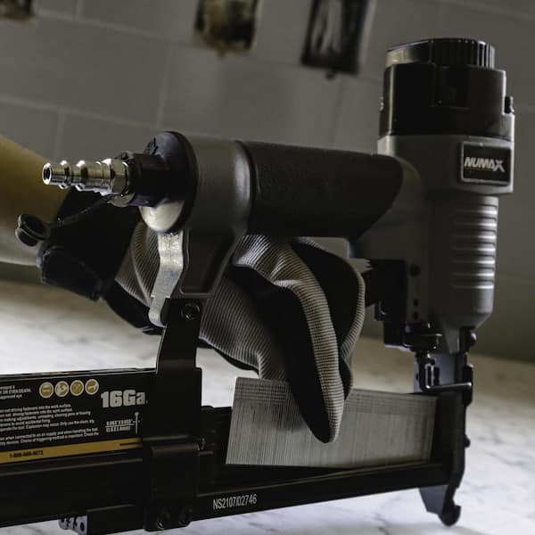 NuMax SL31 Pneumatic 3-in-1 16 and 18-Gauge 2 NuMax SL31 Pneumatic 3-in-1 16 and 18-Gauge 2
