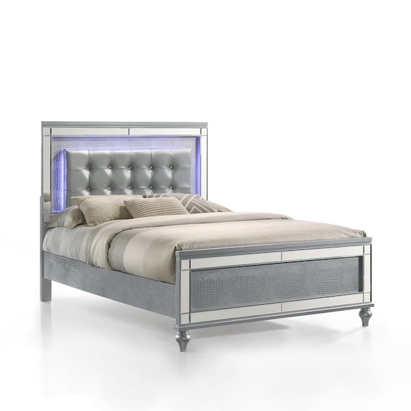 NEW CLASSIC HOME FURNISHINGS New Classic Furniture Valentino Silver Wood Frame Full Panel Bed with Lighted Headboard