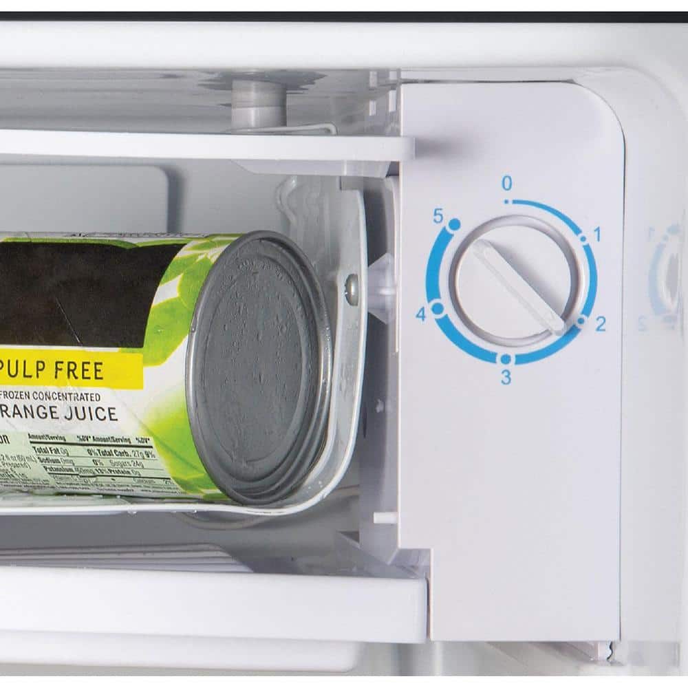 Igloo 3.2 Cu Ft Black Compact Refrigerator with Freezer