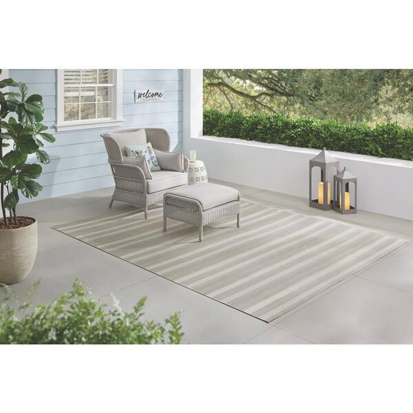 Black 8 x 10 Striped Indoor/Outdoor Area Rug