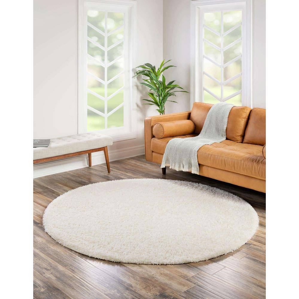 Snow White Round Shag Rug, 6' Easy Care Synthetic