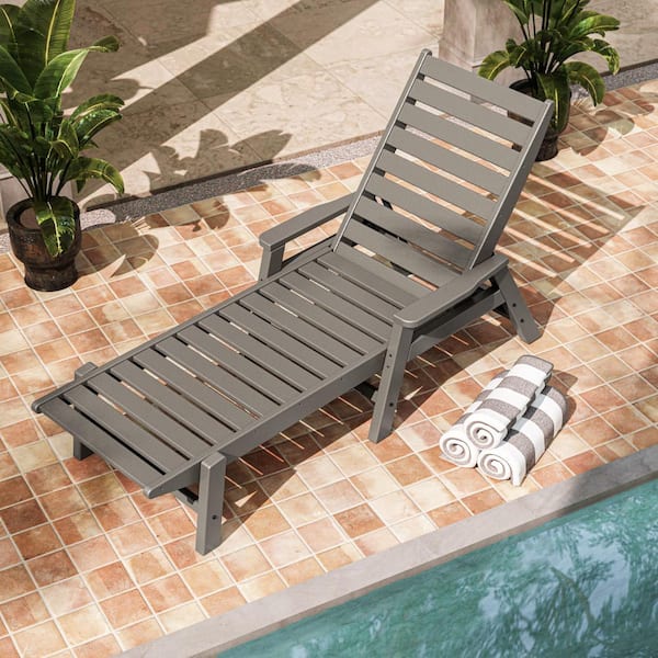 Grant Park Slate Grey Chaise Lounge with Arms