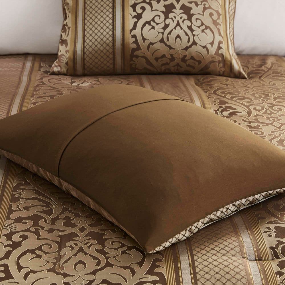 Full Brown Jacquard Microfiber Comforter Set with Throw Pillows