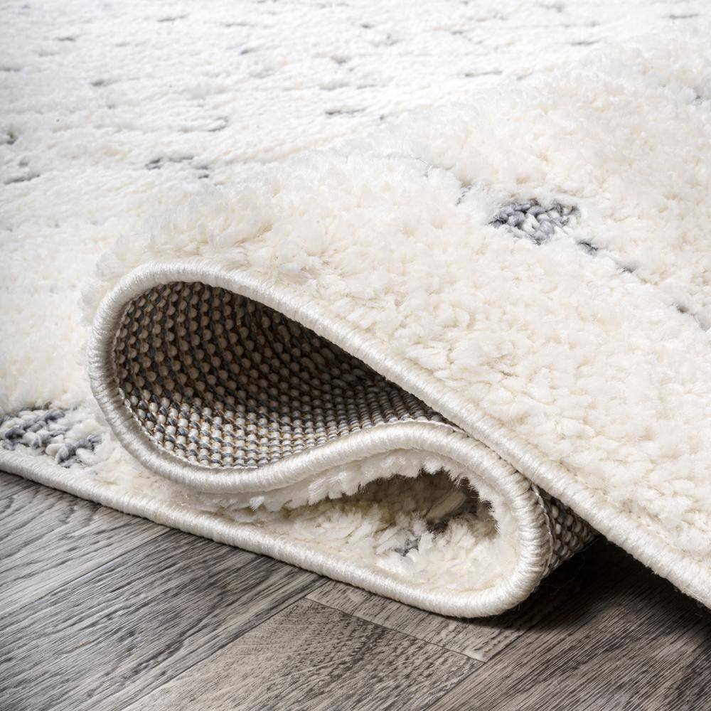 Cream and Gray Moroccan Trellis Shag Area Rug