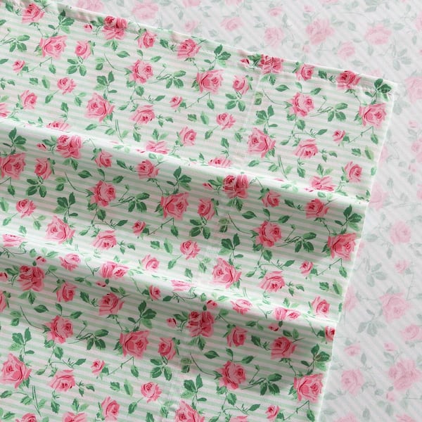 BETSEY JOHNSON Flower Fun 4 Piece Green/Pink Microfiber Full BETSEY JOHNSON Flower Fun 4 Piece Green/Pink Microfiber Full