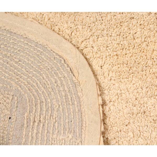 HOME WEAVERS INC Modesto Collection 21 in. x 34 in. Beige Cotton Bath Rug  BMO2134LI - The Home Depot